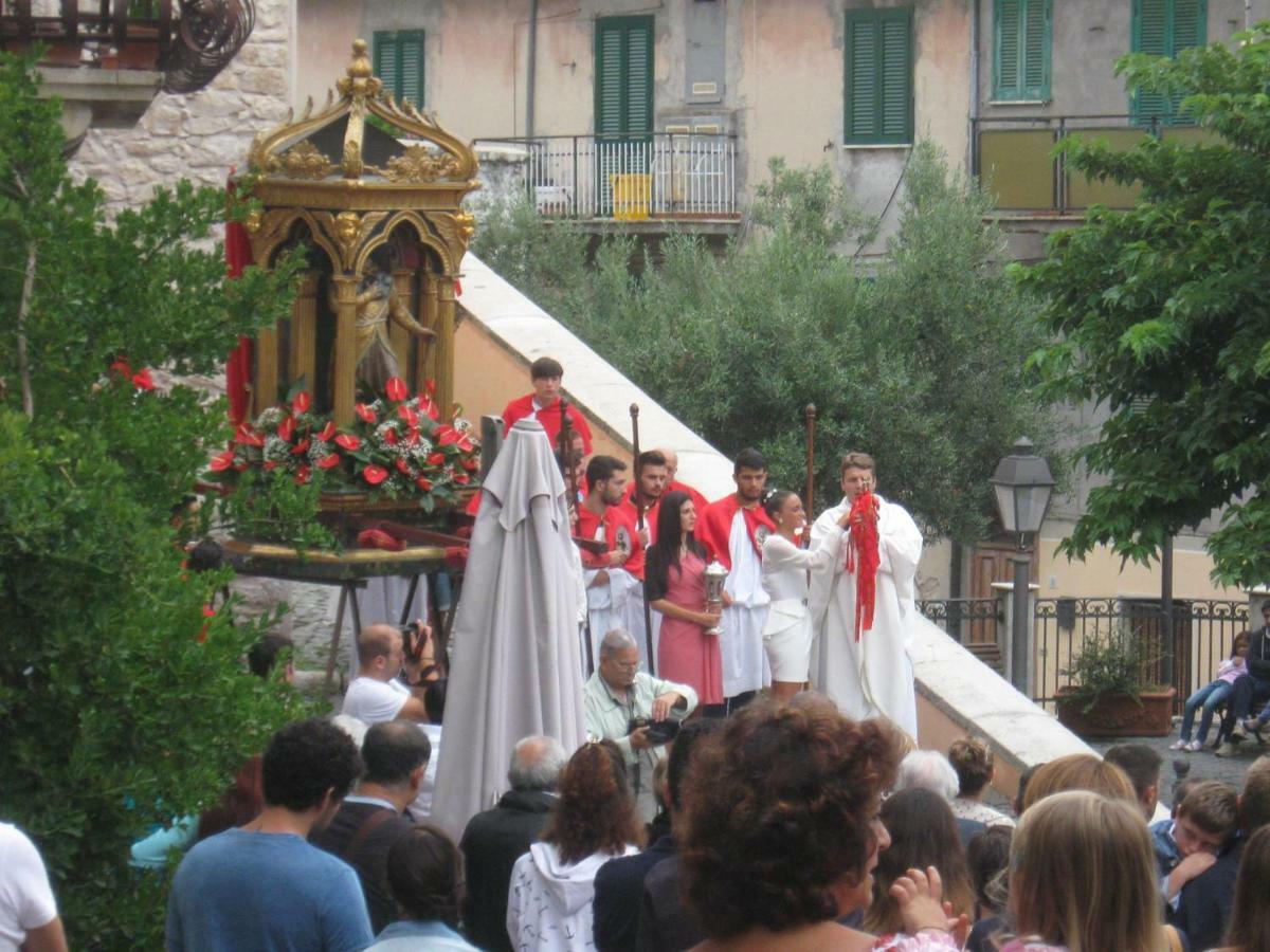 Locanda Della Casella Cineto Romano Luaran gambar